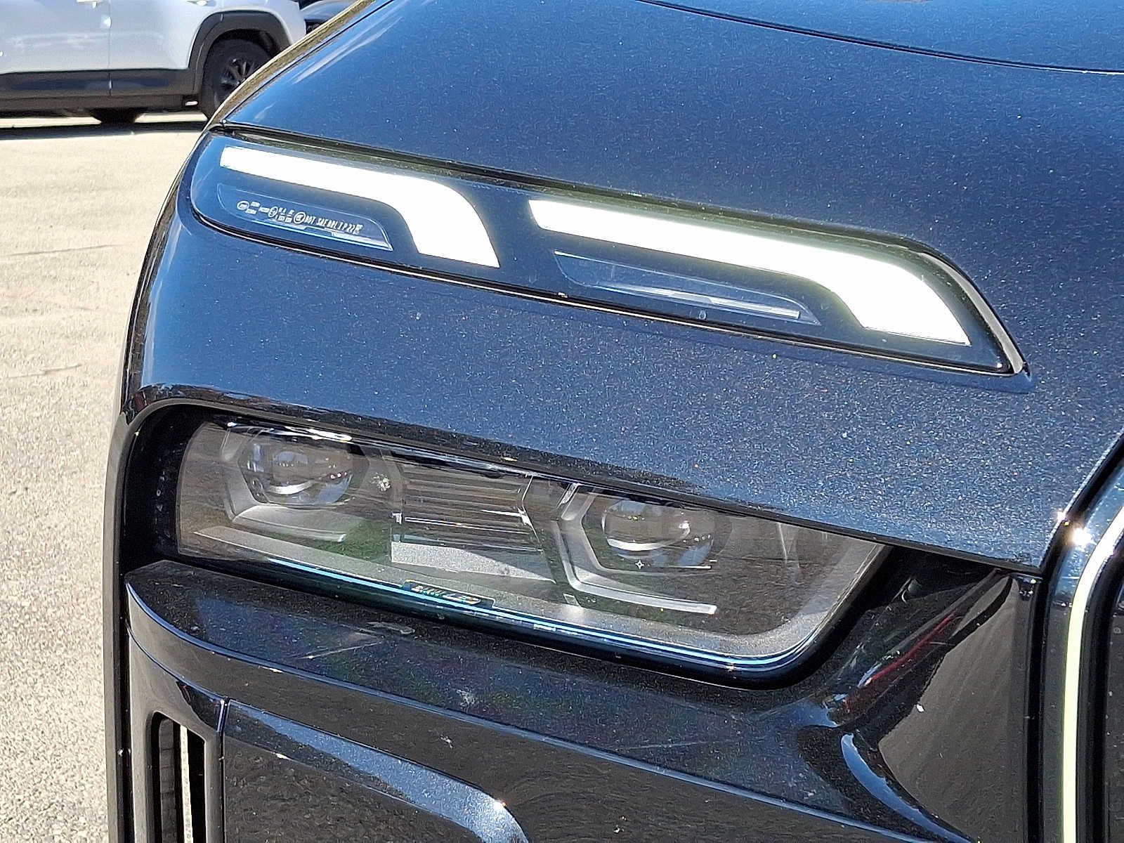 Used 2024 BMW i7 eDrive50 w/ M Sport Package RWD image 9