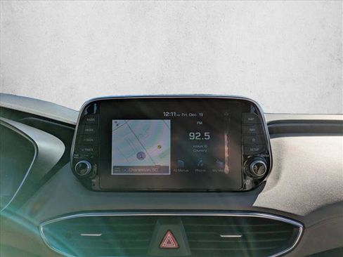 Used 2019 Hyundai Santa Fe AWD image 11