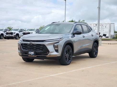 New 2026 Chevrolet Trax ACTIV w/ Driver Confidence Package FWD image 3