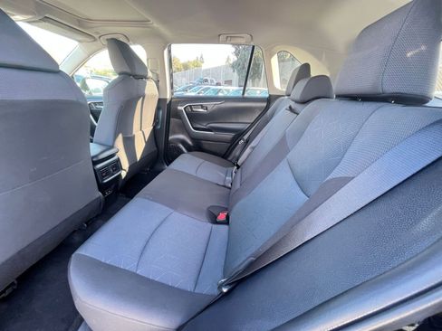 Used 2025 Toyota RAV4 XLE image 27