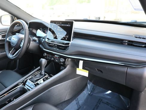 New 2026 Jeep Compass Latitude AWD/4WD image 27