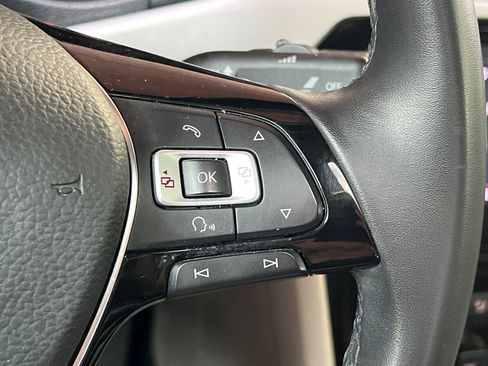 Used 2022 Volkswagen Passat 2.0T SE image 31