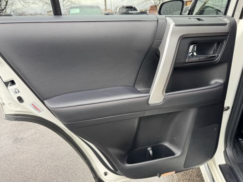 Used 2022 Toyota 4Runner Limited image 34