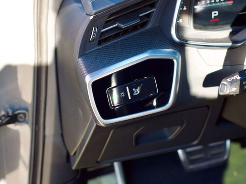 Used 2022 Audi S6 Premium Plus image 24