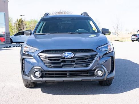 Used 2025 Subaru Outback 2.5i image 9