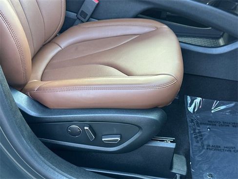 Used 2022 Lincoln Nautilus Reserve w/ Equipment Group 201A image 12