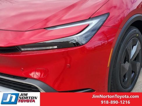 New 2026 Toyota Prius SE image 7