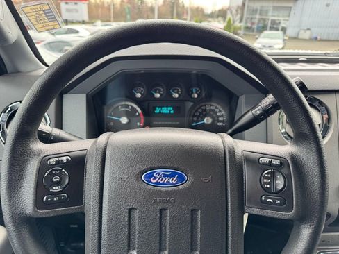 Used 2012 Ford F250 XLT w/ XLT Interior Pkg image 19