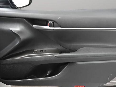 Used 2024 Toyota Camry LE w/ Convenience Package image 14