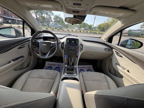 Used 2013 Chevrolet Volt Premium w/ Premium Trim Package image 18