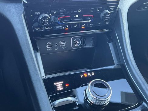 New 2025 Jeep Grand Cherokee L Limited w/ Black Appearance Package image 15