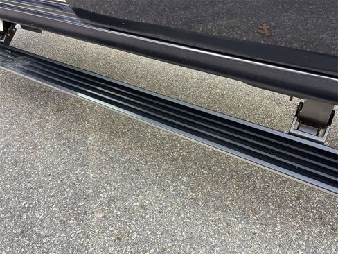 Used 2024 GMC Sierra 2500 Denali w/ Denali Reserve Package image 10