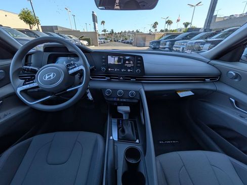 New 2026 Hyundai Elantra SE FWD image 26