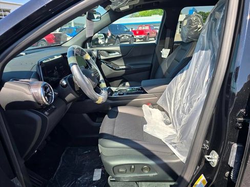 New 2026 Chevrolet Equinox LT w/ Convenience Package II AWD/4WD image 7