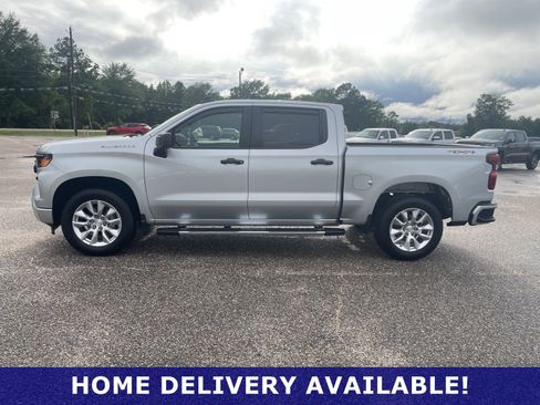 Used 2022 Chevrolet Silverado 1500 Custom image 7