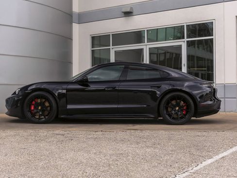 Used 2022 Porsche Taycan GTS AWD/4WD image 17