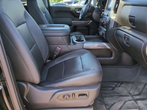 Used 2020 Chevrolet Silverado 2500 LTZ w/ LTZ Premium Package image 23