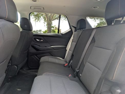 Used 2019 Chevrolet Traverse LT FWD image 13