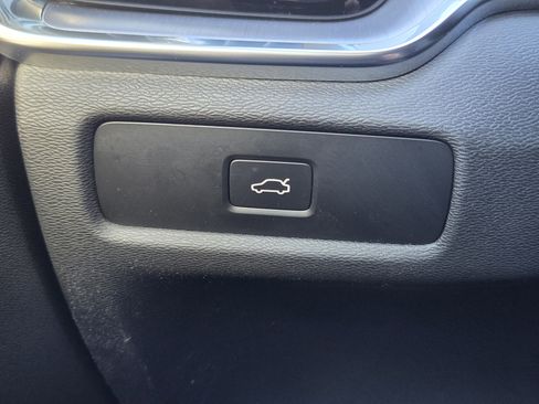 Used 2024 Volvo S60 B5 Core image 23