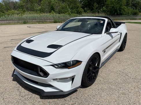 Used 2021 Ford Mustang GT Premium w/ Equipment Group 401A RWD image 17