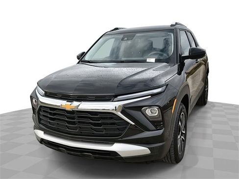 Certified 2025 Chevrolet TrailBlazer LT image 1