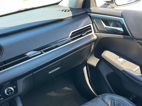 Used 2023 Mitsubishi Outlander SEL FWD image 19