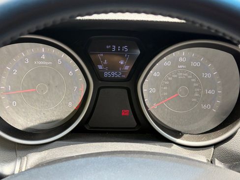 Used 2014 Hyundai Elantra Sport FWD image 23