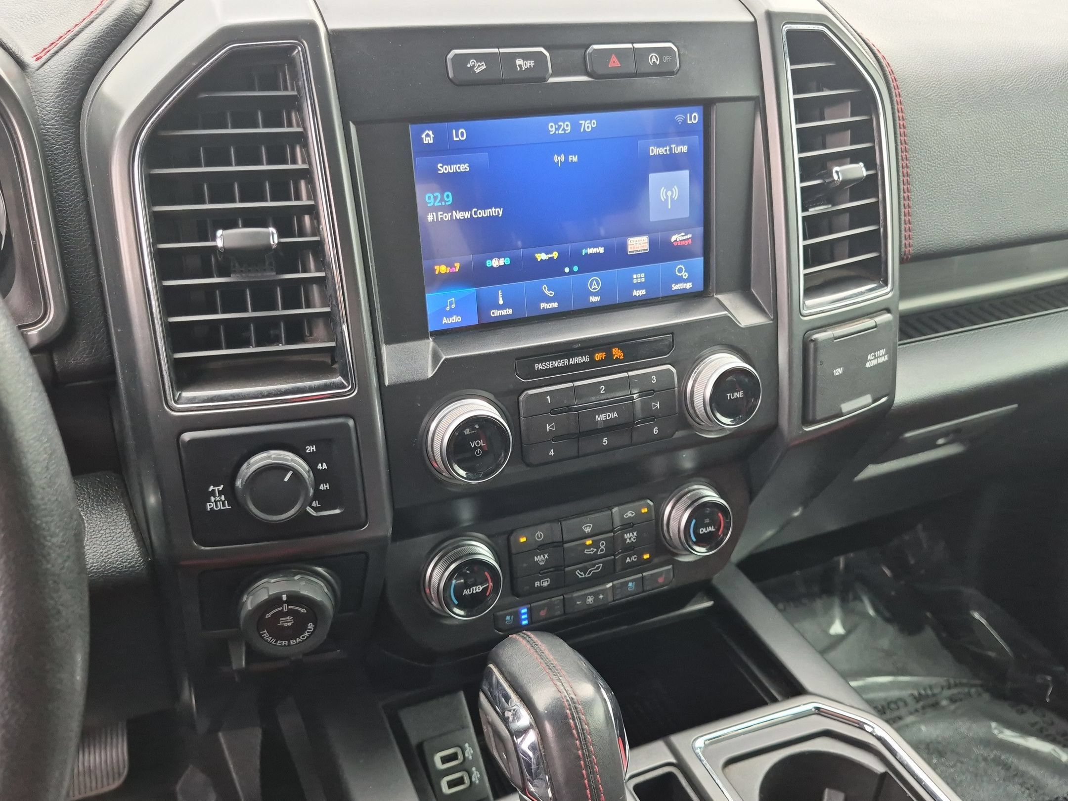Used 2019 Ford F150 Lariat w/ Equipment Group 502A Luxury AWD/4WD image 18