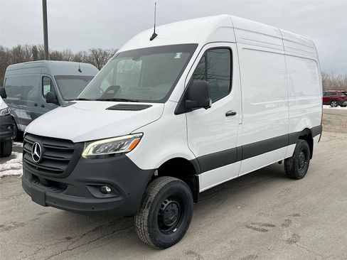 New 2026 Mercedes-Benz Sprinter 2500 image 2