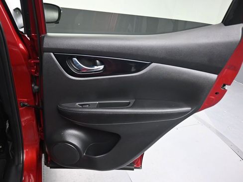 Used 2022 Nissan Rogue Sport SL w/ Premium Package image 36