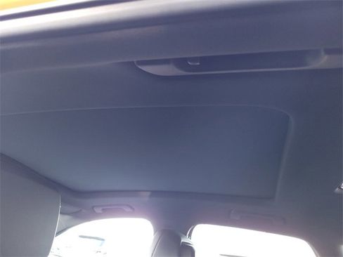 Used 2024 Audi Q3 2.0T Premium image 18