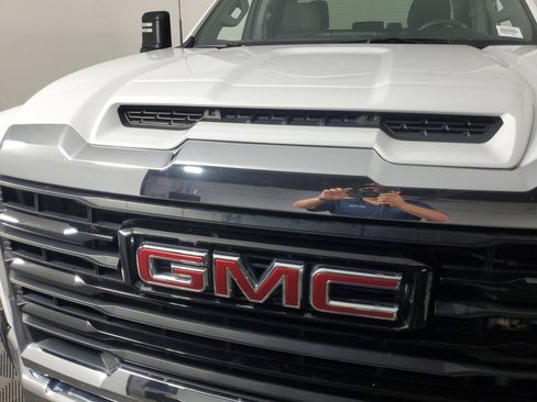 Used 2024 GMC Sierra 3500 Pro w/ Convenience Package AWD/4WD image 10
