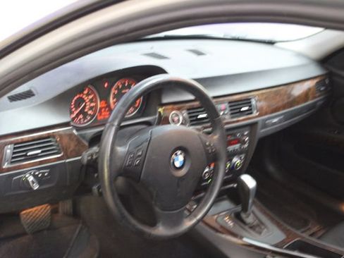 Used 2010 BMW 328i xDrive Sedan AWD/4WD image 14