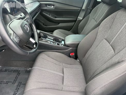 Used 2023 Honda Accord Sport image 13
