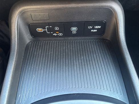 Used 2025 Hyundai Kona SEL image 21