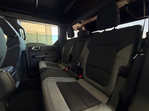 New 2026 Ford Bronco 4-Door image 21