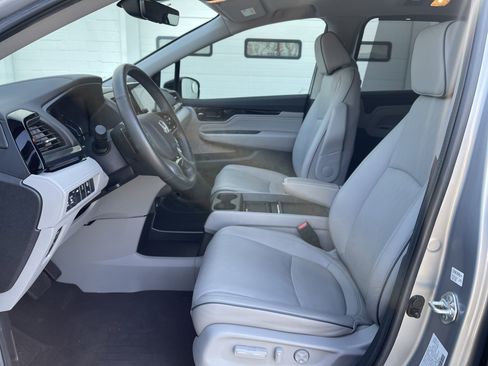 Certified 2024 Honda Odyssey Elite image 24