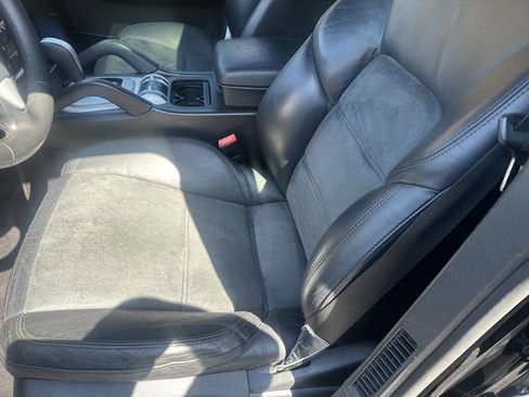 Used 2010 Porsche Cayenne GTS image 7