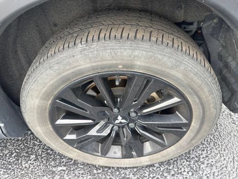 Used 2023 Mitsubishi Eclipse Cross LE AWD/4WD image 6