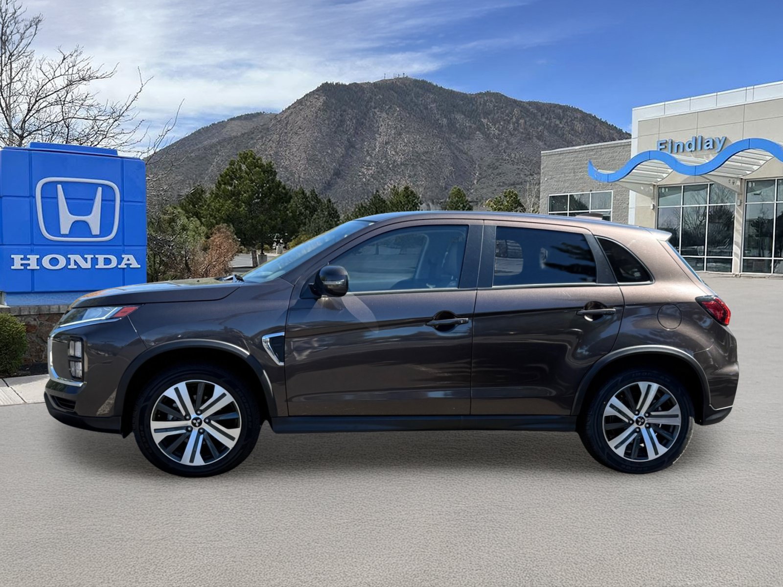 Used 2024 Mitsubishi Outlander Sport SE AWD/4WD image 3