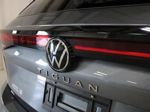 New 2026 Volkswagen Tiguan SE AWD/4WD image 31