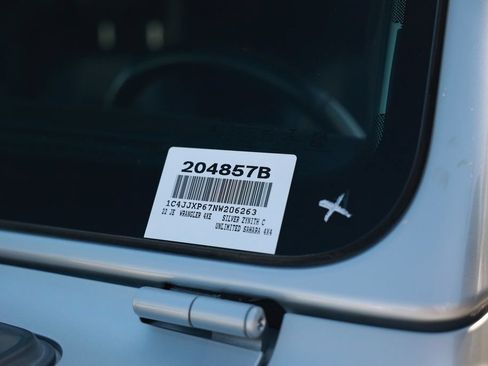 Used 2022 Jeep Wrangler Unlimited Sahara AWD/4WD image 46