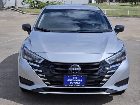 Used 2025 Nissan Versa S w/ Trunk Package FWD image 3