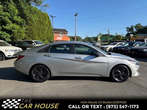 Used 2023 Hyundai Elantra SEL FWD image 7