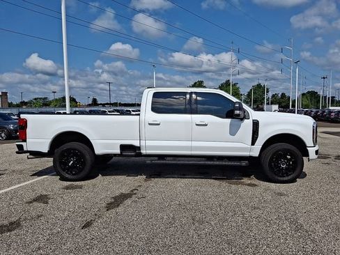 Used 2025 Ford F250 Lariat w/ Black Appearance Package AWD/4WD image 7