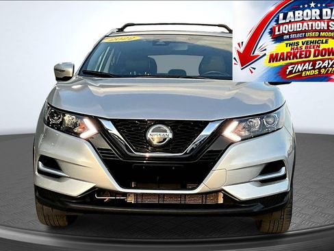 Used 2022 Nissan Rogue Sport SL AWD/4WD image 2