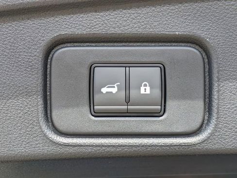 New 2026 Nissan Pathfinder SV image 15