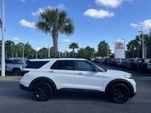 Used 2023 Ford Explorer ST w/ Equipment Group 401A AWD/4WD image 11