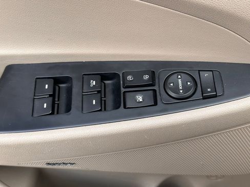 Used 2019 Hyundai Tucson Sport w/ Cargo Package image 23