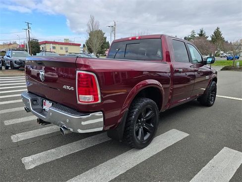 Used 2017 RAM 1500 Laramie w/ Convenience Group image 7